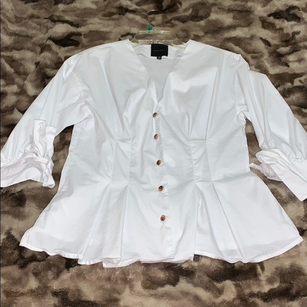 Blouse.